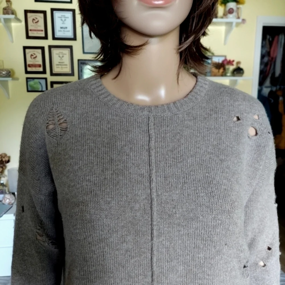 autumn cashmere Distressed Crew Neck Sweater - Picture 3 of 15